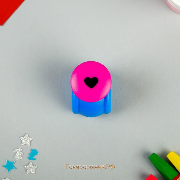 Дырокол фигурный кнопка "Сердечко" d=1,5 см 4,3х4х3 см МИКС