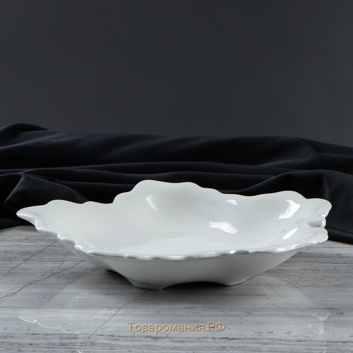 Блюдо "Кленовый лист", белое, керамика, 20х18х4 см