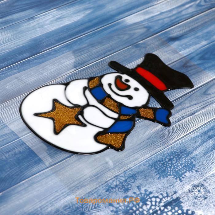 Наклейка на стекло "Снеговик в полосатом шарфе со звездой" 9,5х15 см