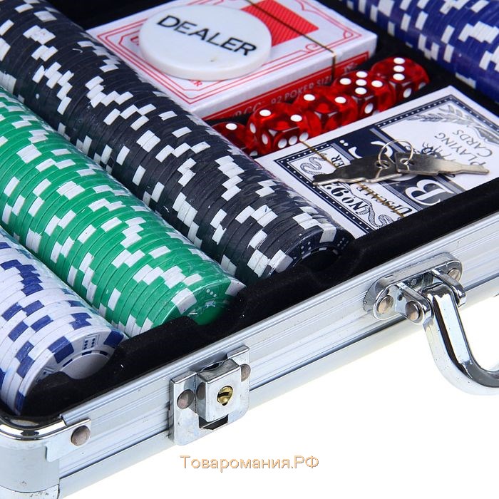 Покер в металлическом кейсе (2 колоды, фишки 300 шт., 5 кубиков), 20.5 х 38 см