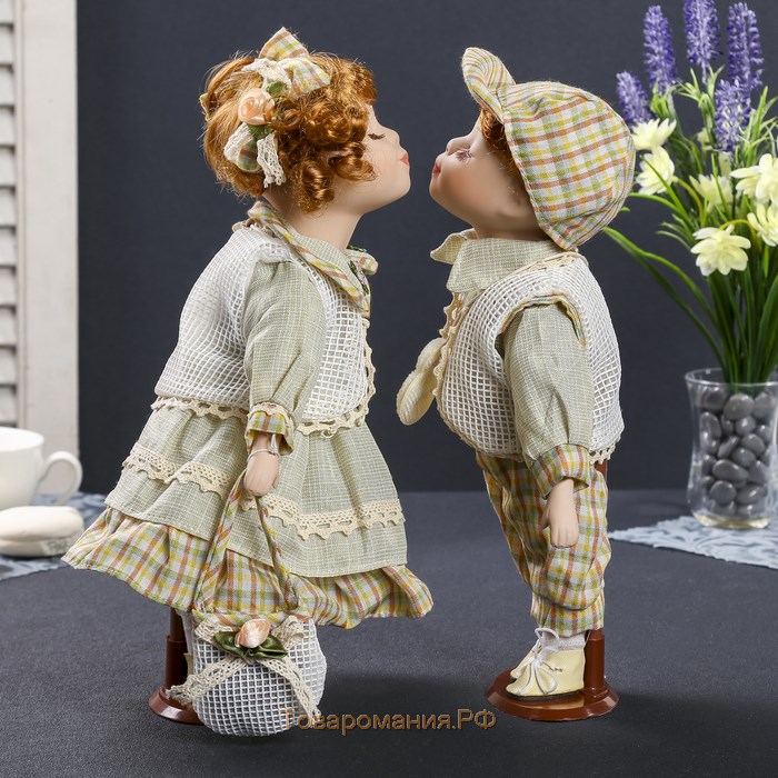 Кукла коллекционная парочка поцелуй набор 2 шт "Валя и Толя в светло-зелёных нарядах" 30см
