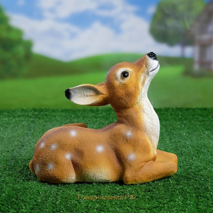 Садовая фигура "Лежащий оленёнок" из полистоуна Хорошие сувениры, 24 см, средняя, коричневая