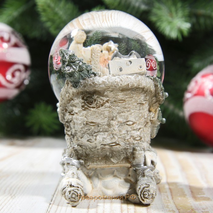 Сувенир полистоун водяной шар "Дед Мороз в березовых санях" d=5 см 7,5х5х8 см