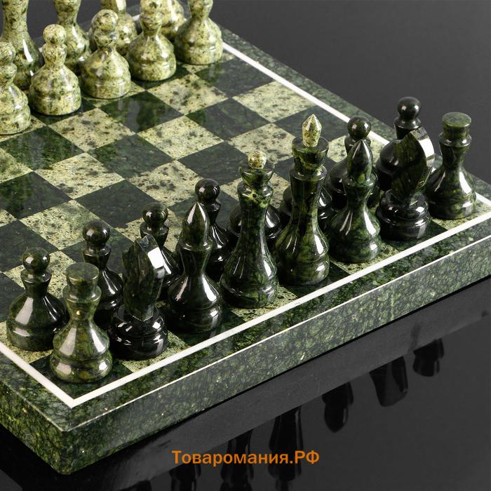 Шахматы, в подарочной упаковке, 40х40х3,5 см, змеевик
