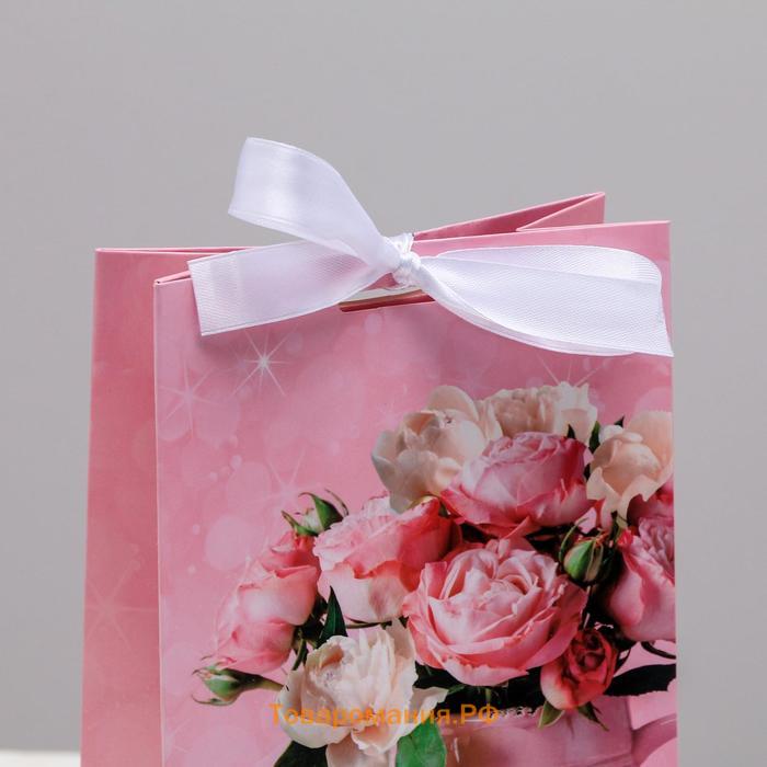 Пакет подарочный с лентой «With big love», 13 × 23 × 7 см
