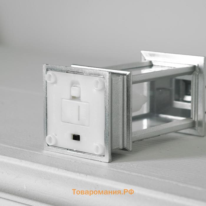 Светодиодная фигура «Серебристый фонарь со свечкой» 5.5 × 13 × 5.5 см, пластик, батарейки AG13х3, свечение тёплое белое