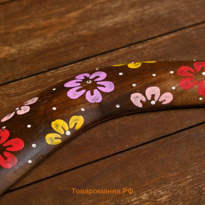 Сувенир из дерева с цветами "Бумеранг" коричневый 40х10х1 см