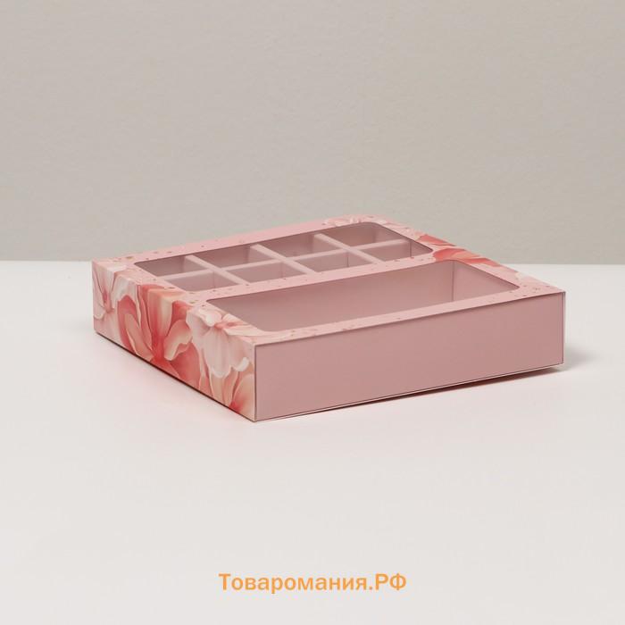 Коробка под 8 конфет + шоколад, с окном , розовые цветы, 17,7 х 17,85 х 3,85 см