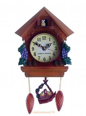 Часы настенные, серия: Маятник, с зайчиком "Виноградная лоза", 28 х 19 см, d-8.5 см, микс