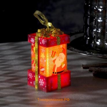 Светодиодная фигура «Красный подарок с Дедом Морозом» 6.3 × 11.5 × 6.3 см, пластик, батарейки АААх3 (не в комплекте), эффект пламени